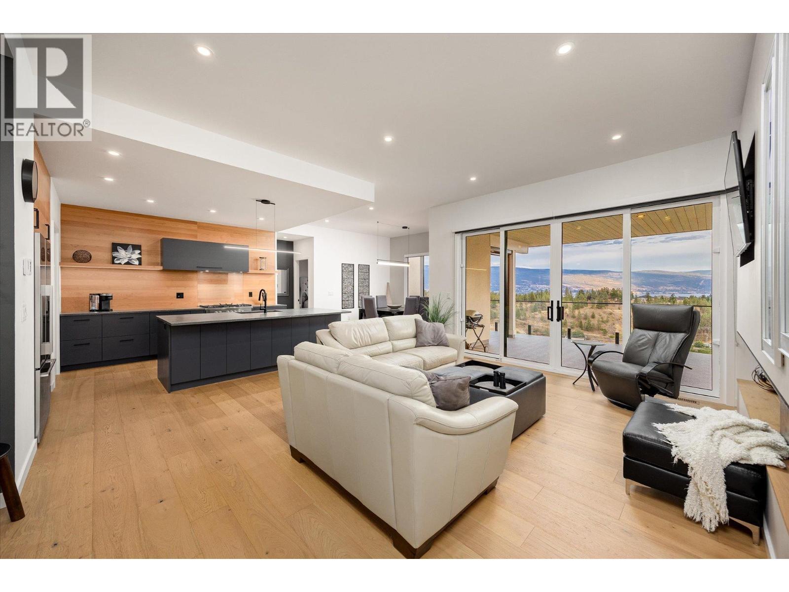 17499 Sanborn Street. Summerland, British Columbia