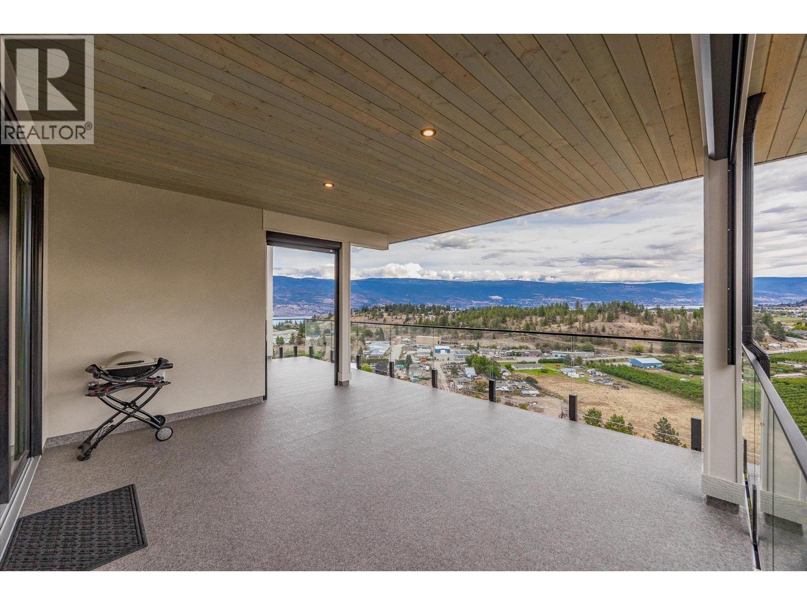 17499 Sanborn Street. Summerland, British Columbia