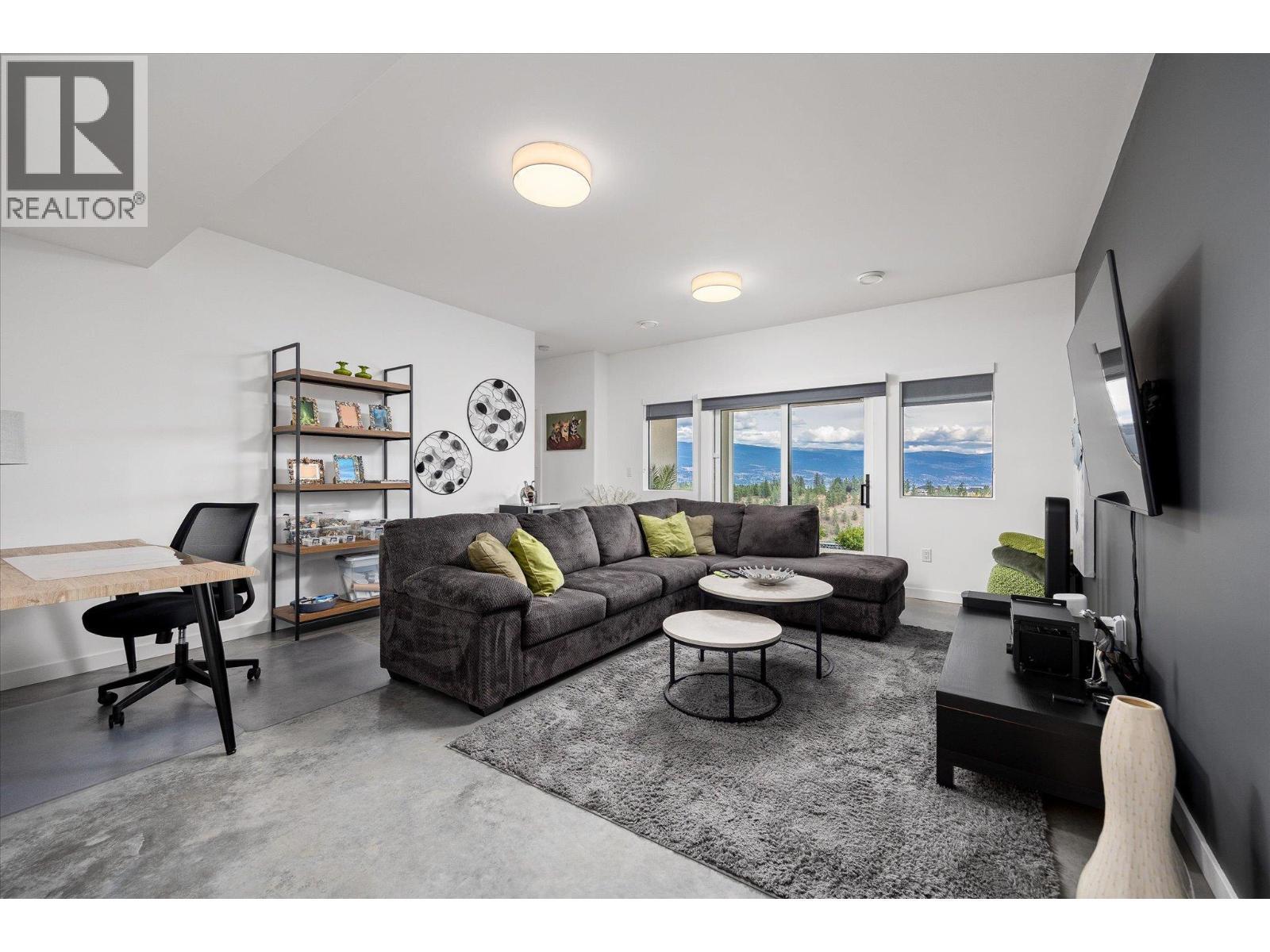 17499 Sanborn Street. Summerland, British Columbia