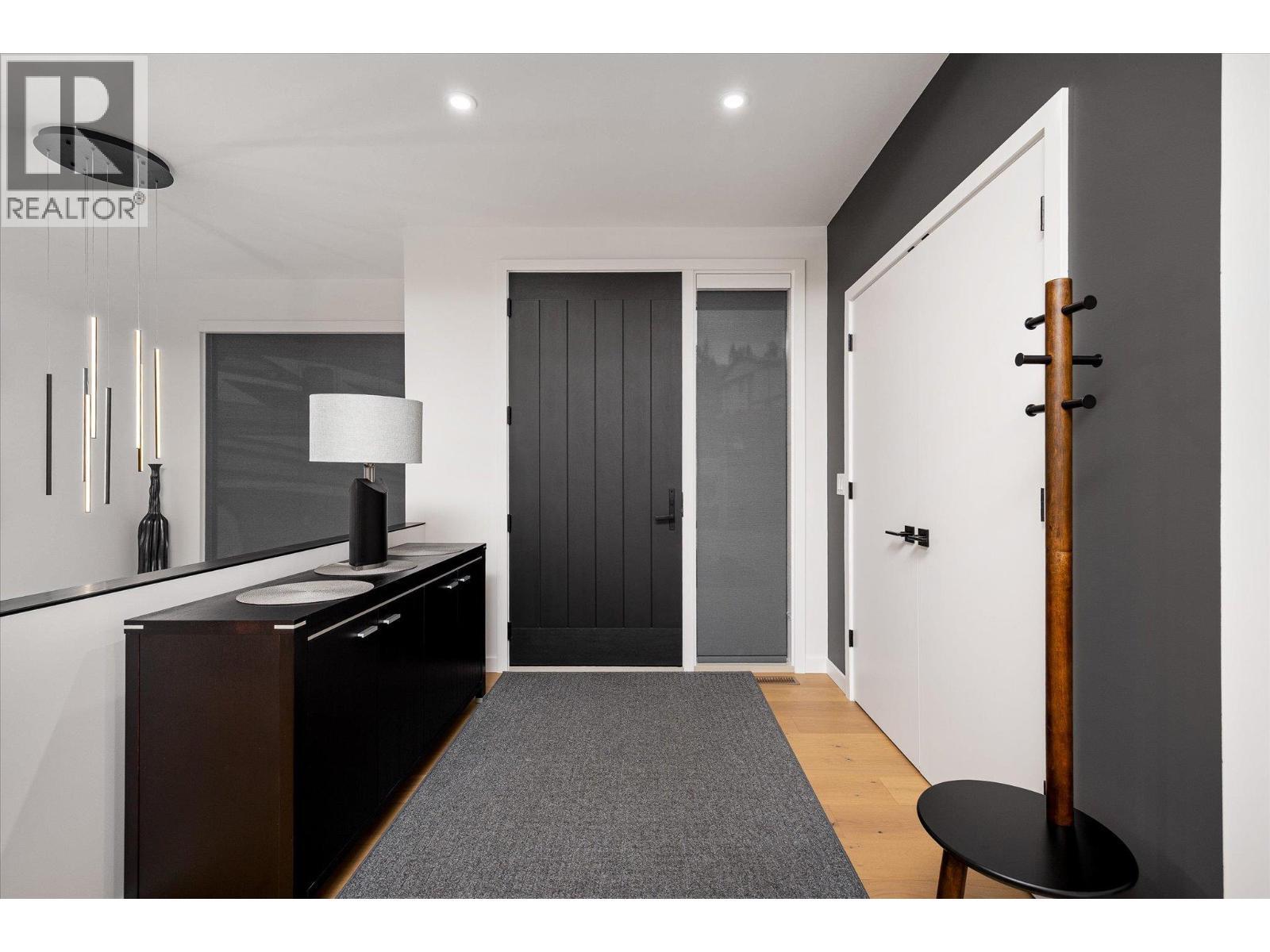 17499 Sanborn Street. Summerland, British Columbia