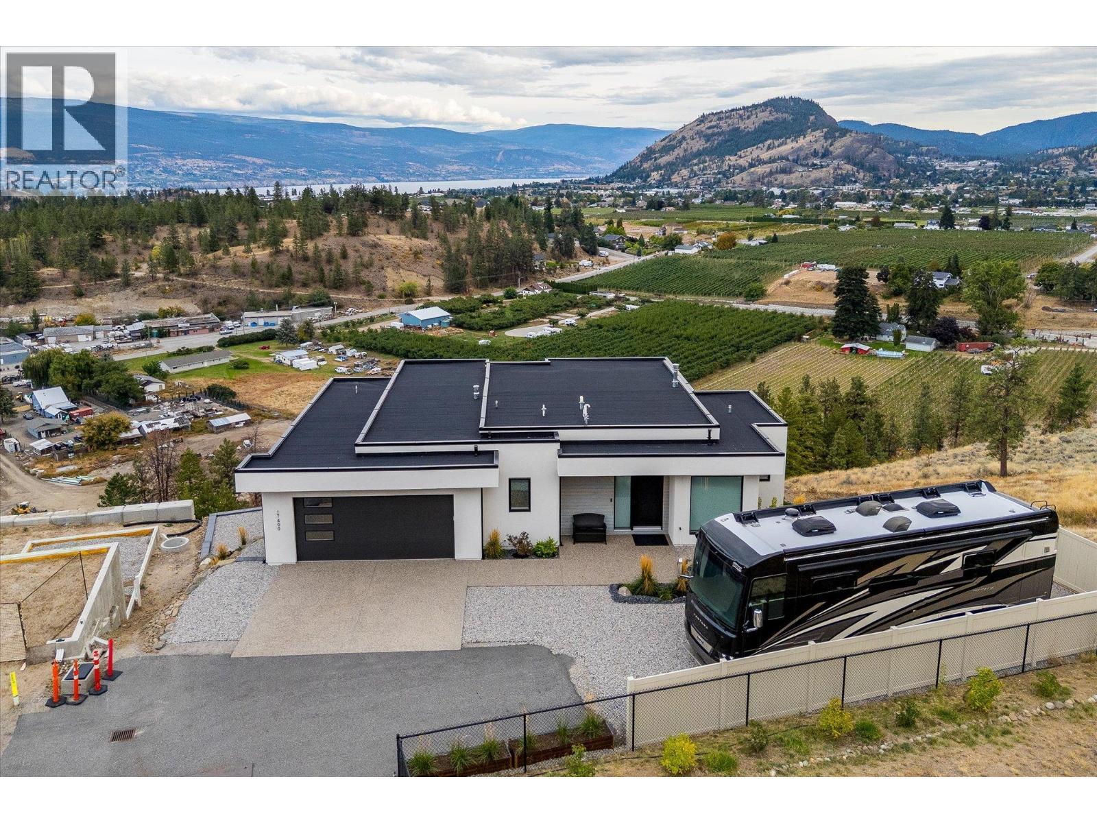 17499 Sanborn Street. Summerland, British Columbia