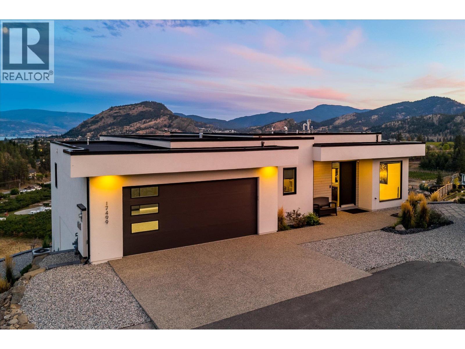 17499 Sanborn Street. Summerland, British Columbia