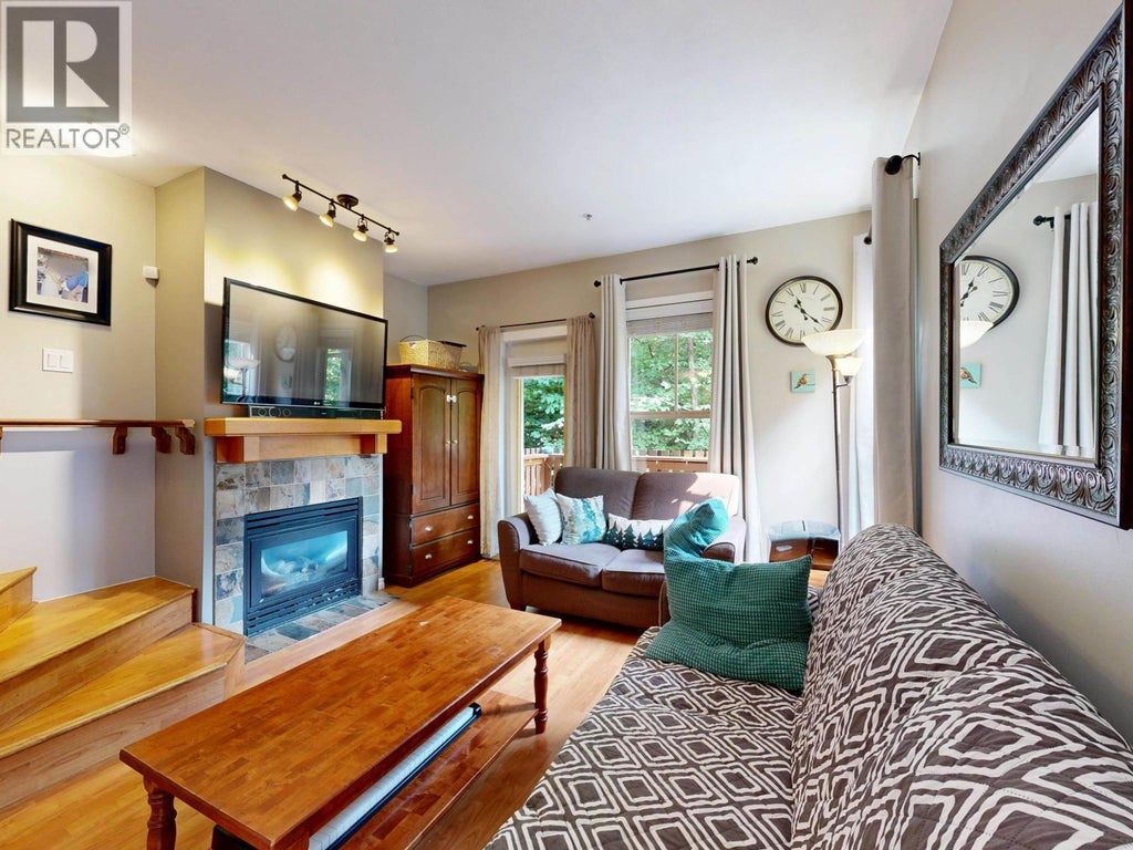 227 15 Sixth Avenue, New Westminster