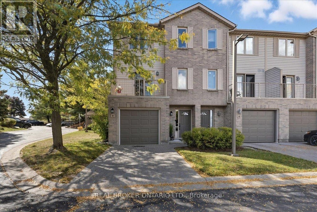 9 - 230 Blackhorne Drive, Kitchener