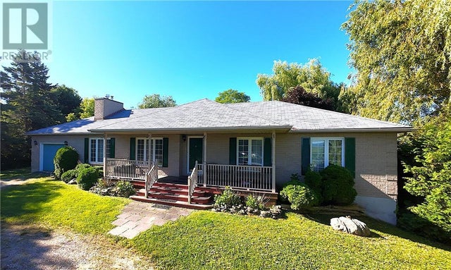 77 Robinson Street W, Little Current