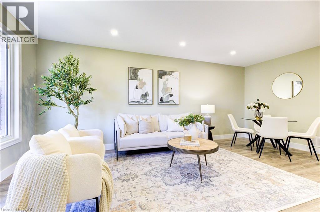 235 Sunset Boulevard, Cambridge