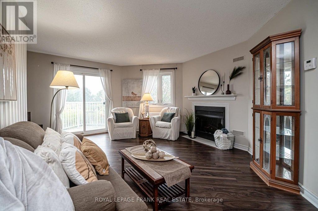 314 - 191 Lake Driveway Way W, Ajax (south West)