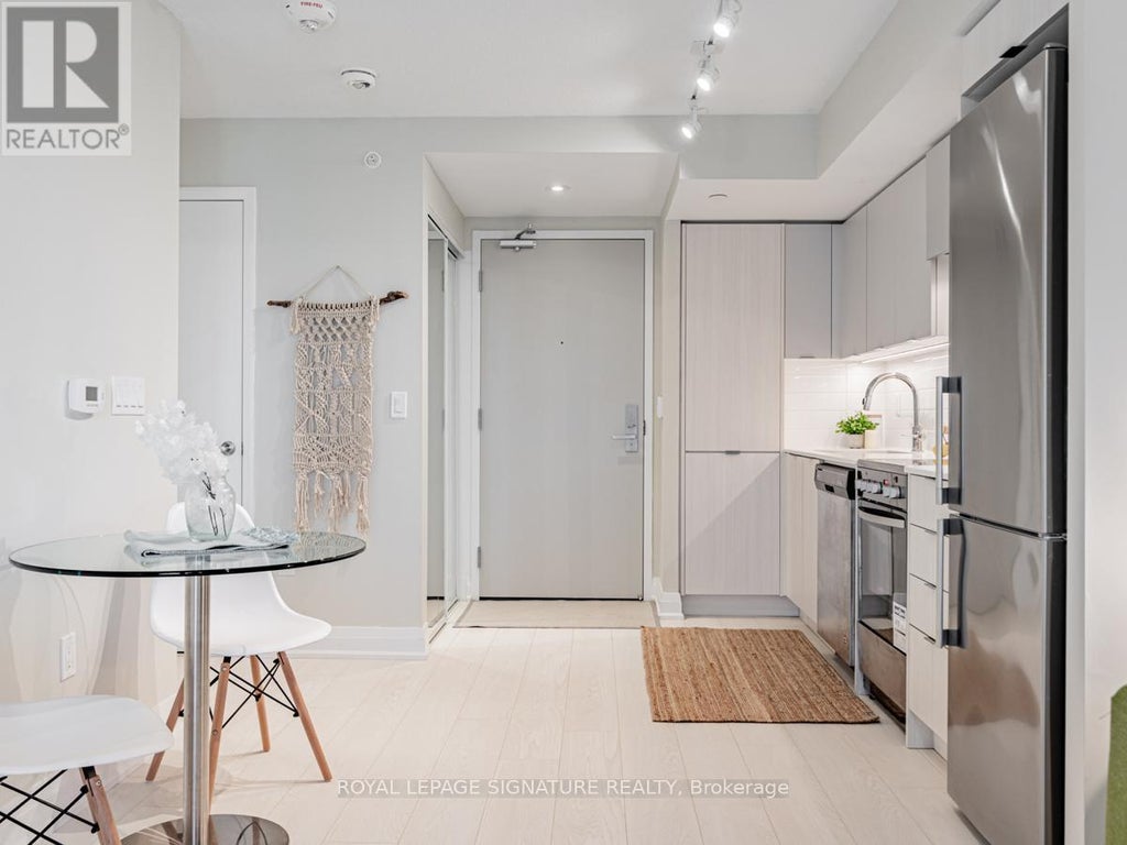 1104 - 30 Gibbs Road, Toronto (islington-City Centre West)