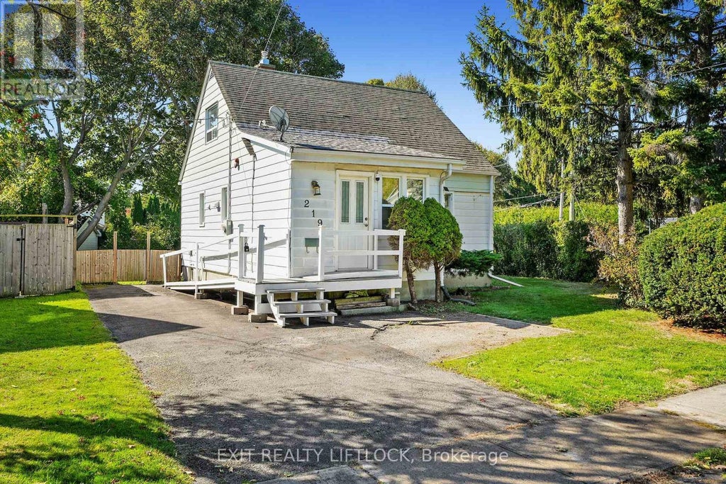 219 Burnham Street, Cobourg