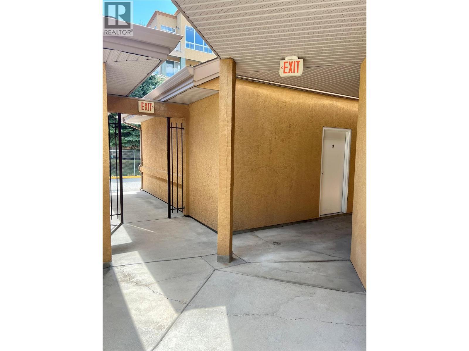 3570 Woodsdale Road Unit# 303. Lake Country, British Columbia