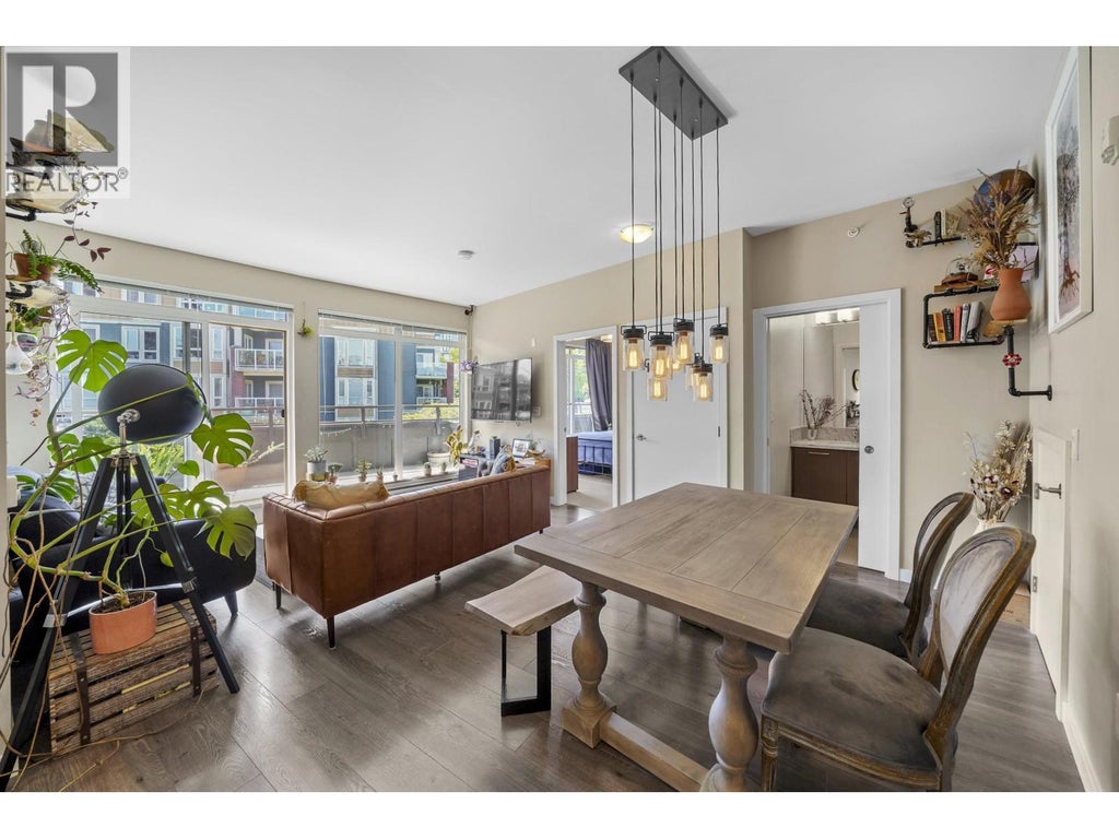 404 20 E Royal Avenue, New Westminster