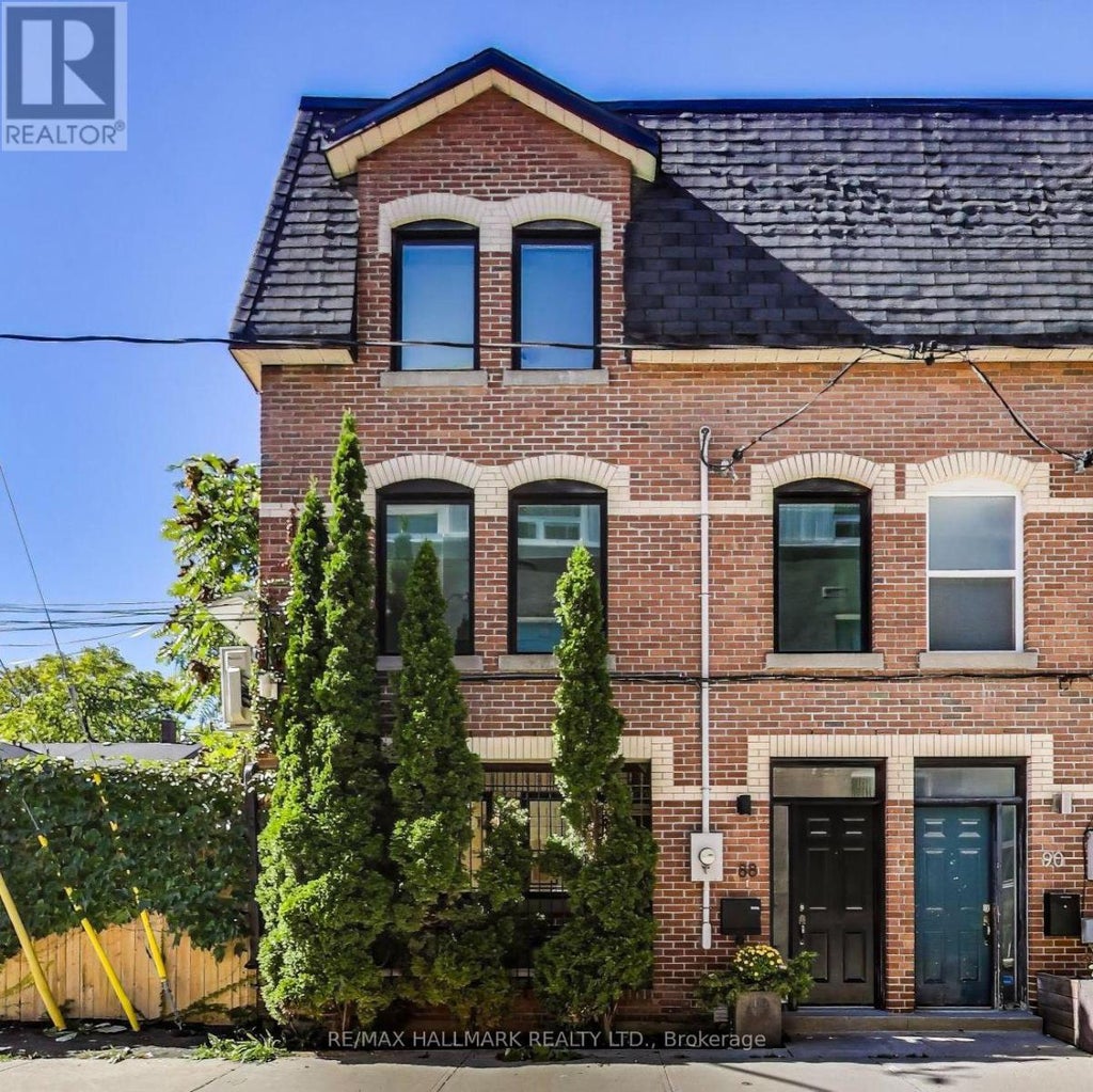 88 Poulett Street, Toronto (moss Park)