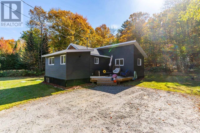 1297 Hamilton Road, Minden Hills (snowdon)