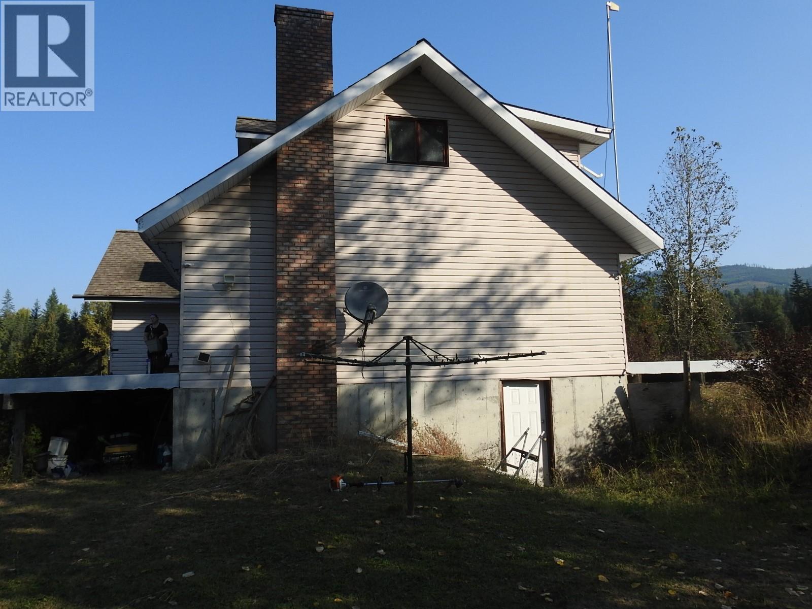 1852 Trinity Valley Road. Lumby, British Columbia