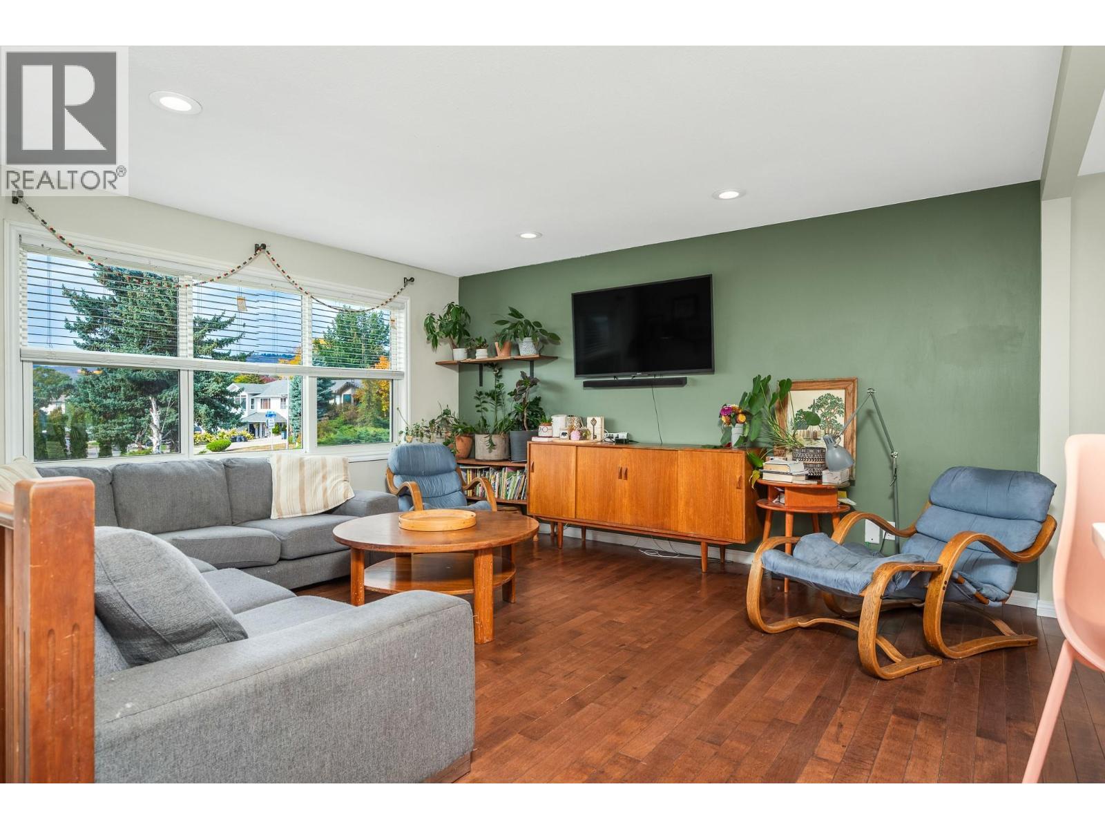 2003 21 Street. Vernon, British Columbia