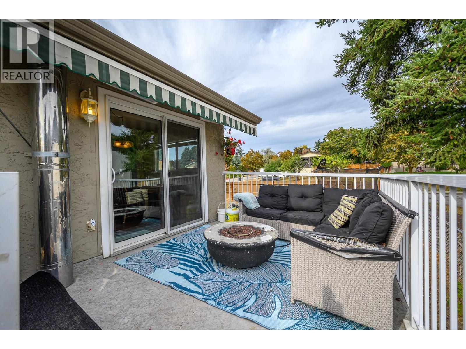 2003 21 Street. Vernon, British Columbia