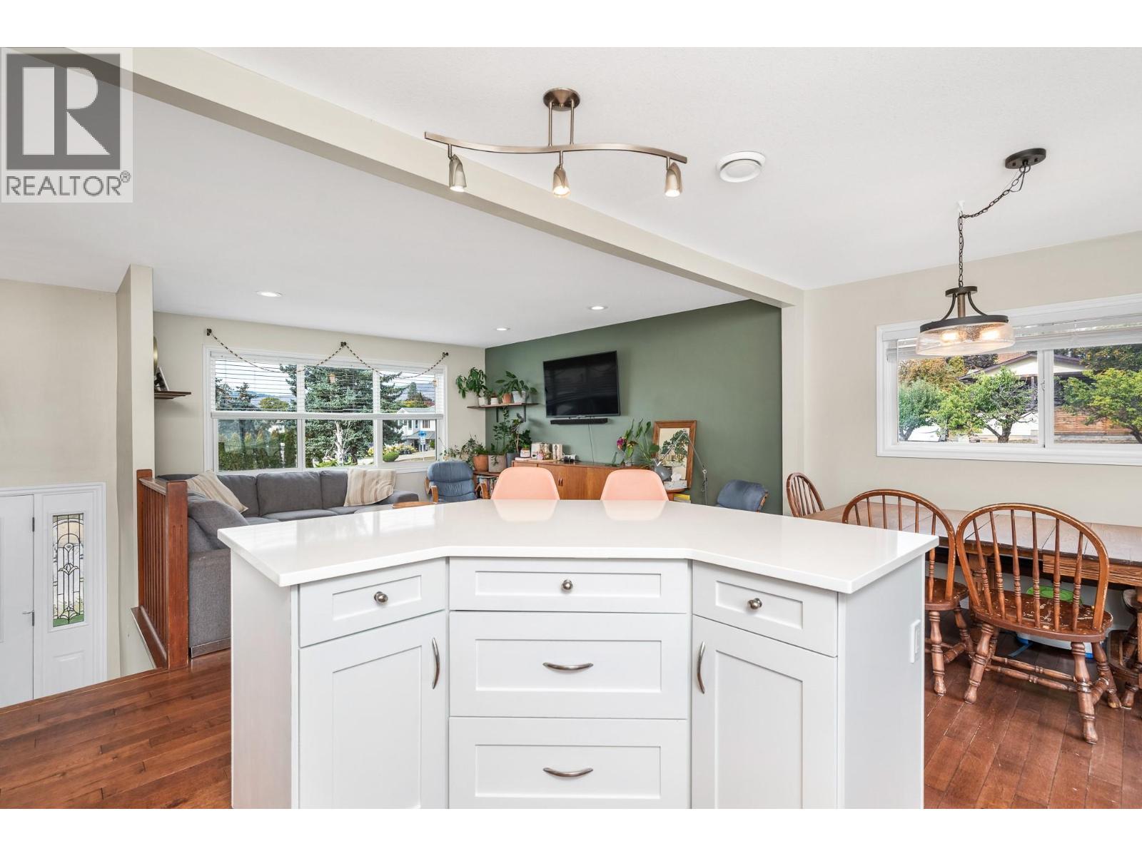 2003 21 Street. Vernon, British Columbia