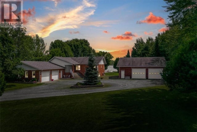 2234 Fire Route P, Azilda