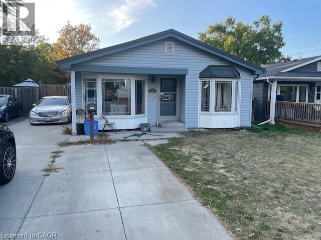 156 Traynor Avenue, Kitchener