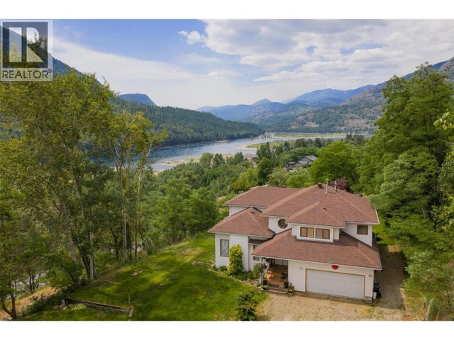 507 15th Avenue, Genelle