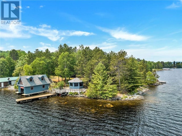 696 Pine Cone, Skead