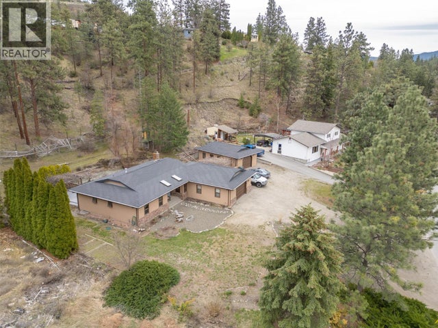 8015 Victoria Road S, Summerland