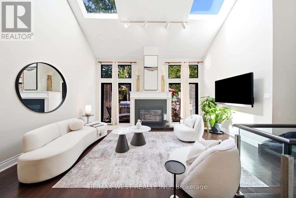 192 Pacific Avenue, Toronto (high Park North)