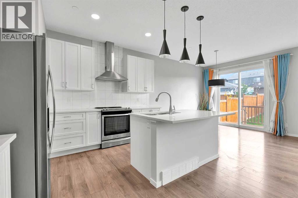 106 Lucas Crescent Nw, Calgary