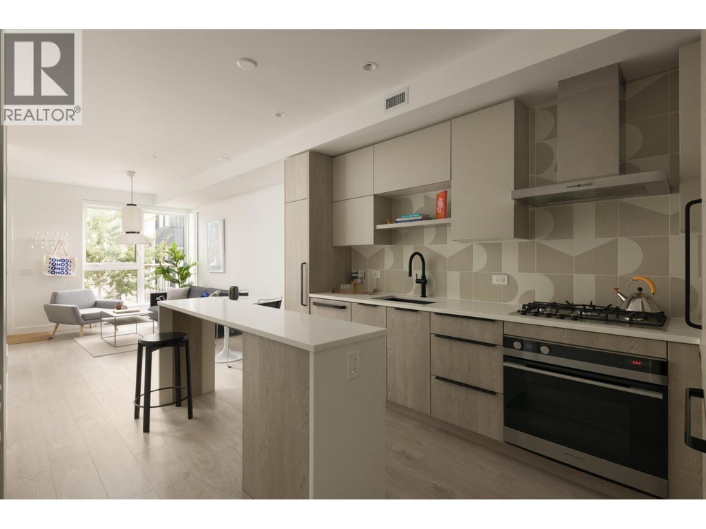 209 322 E 15th Avenue, Vancouver