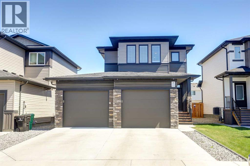233 Agnes Short Place N, Lethbridge