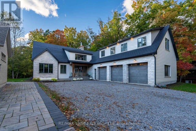 2220 (#4) Four Mile Creek Road, Niagara-On-The-Lake (lakeshore)