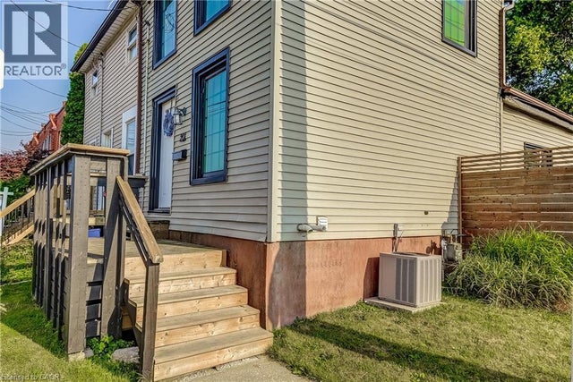 201 Barton Street W, Hamilton