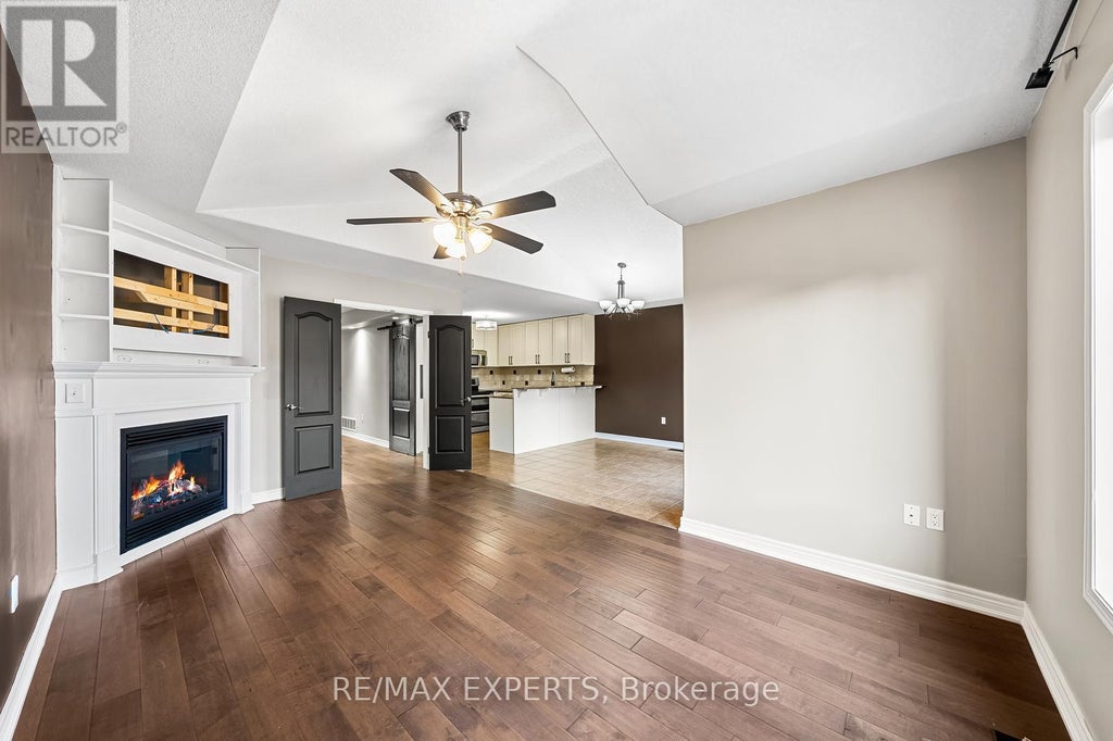 Upper - 1821 Lamstone Street, Innisfil (alcona)