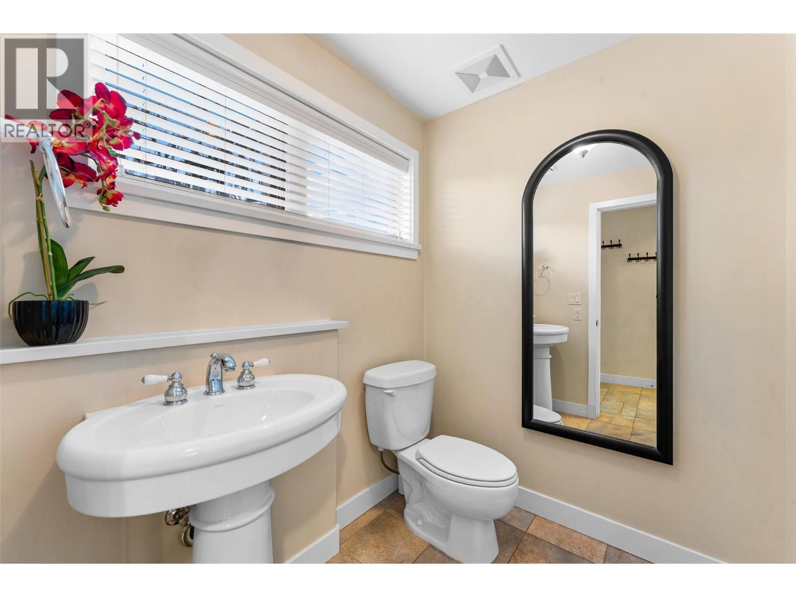 4032 Pritchard Drive N Unit# 5109. West Kelowna, British Columbia