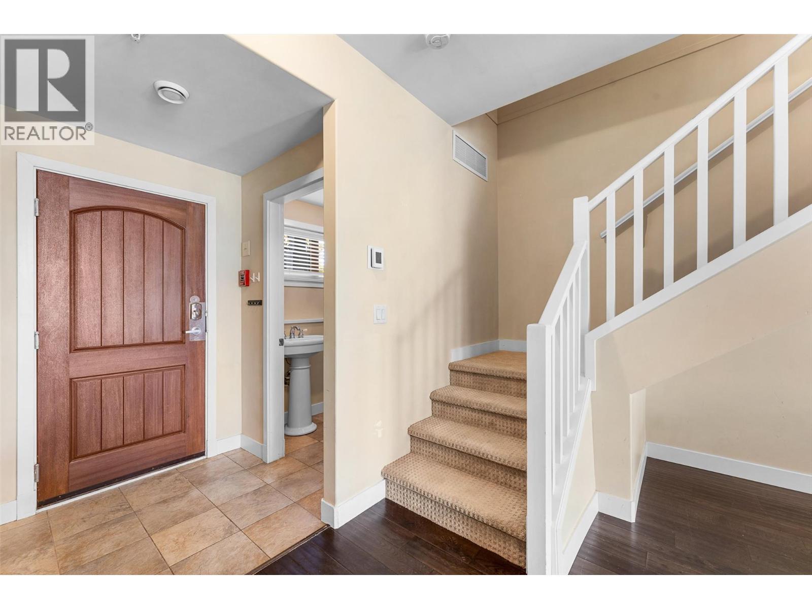 4032 Pritchard Drive N Unit# 5109. West Kelowna, British Columbia