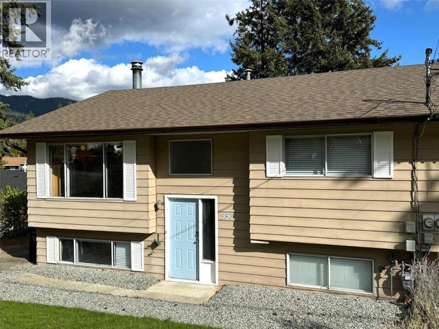 3377 Mciver Road, West Kelowna