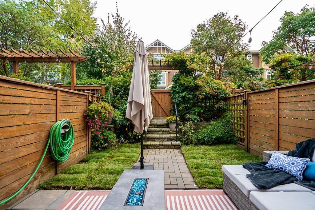 83 2979 156 Street, Surrey