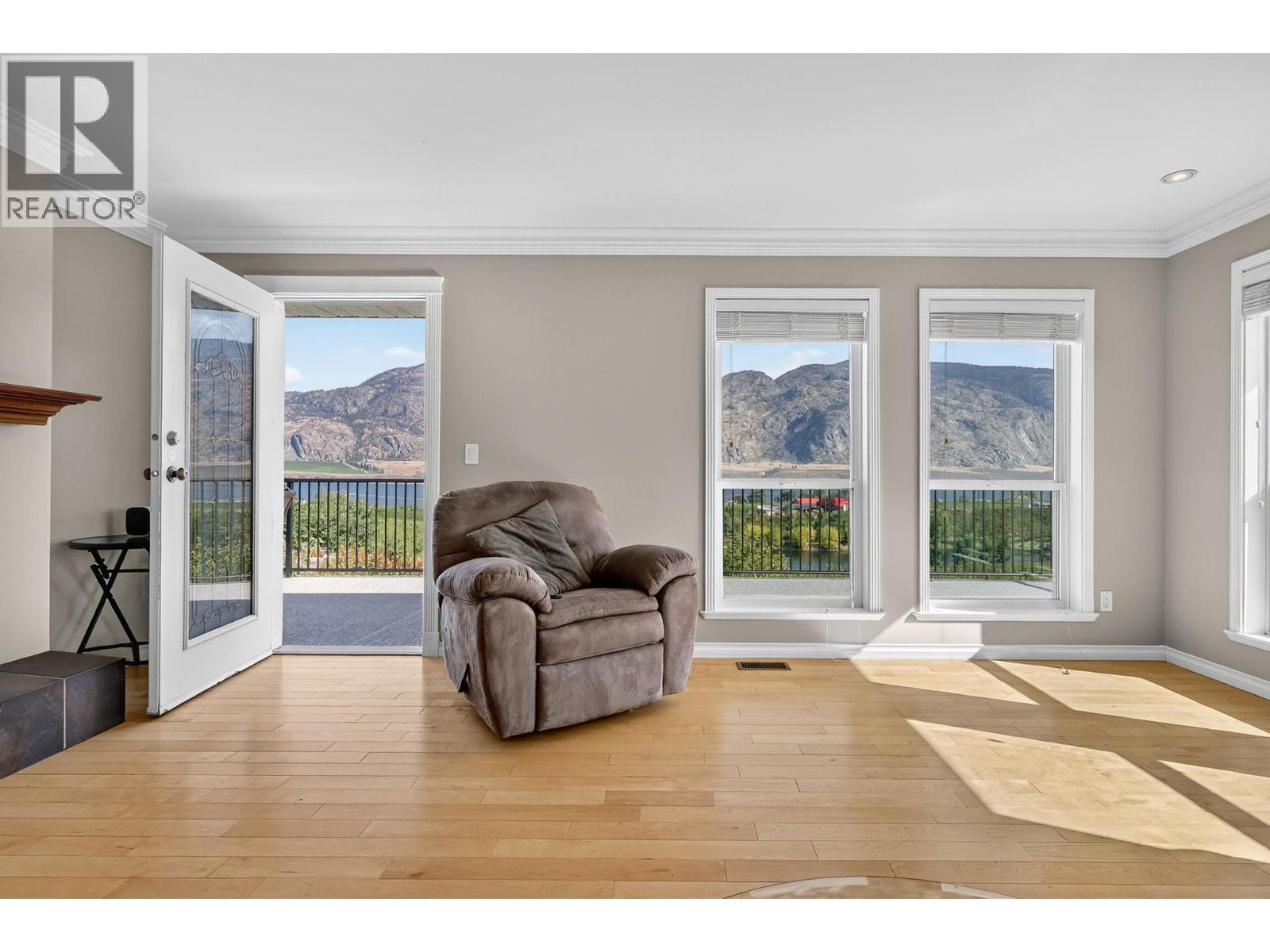 8949 122nd Avenue. Osoyoos, British Columbia