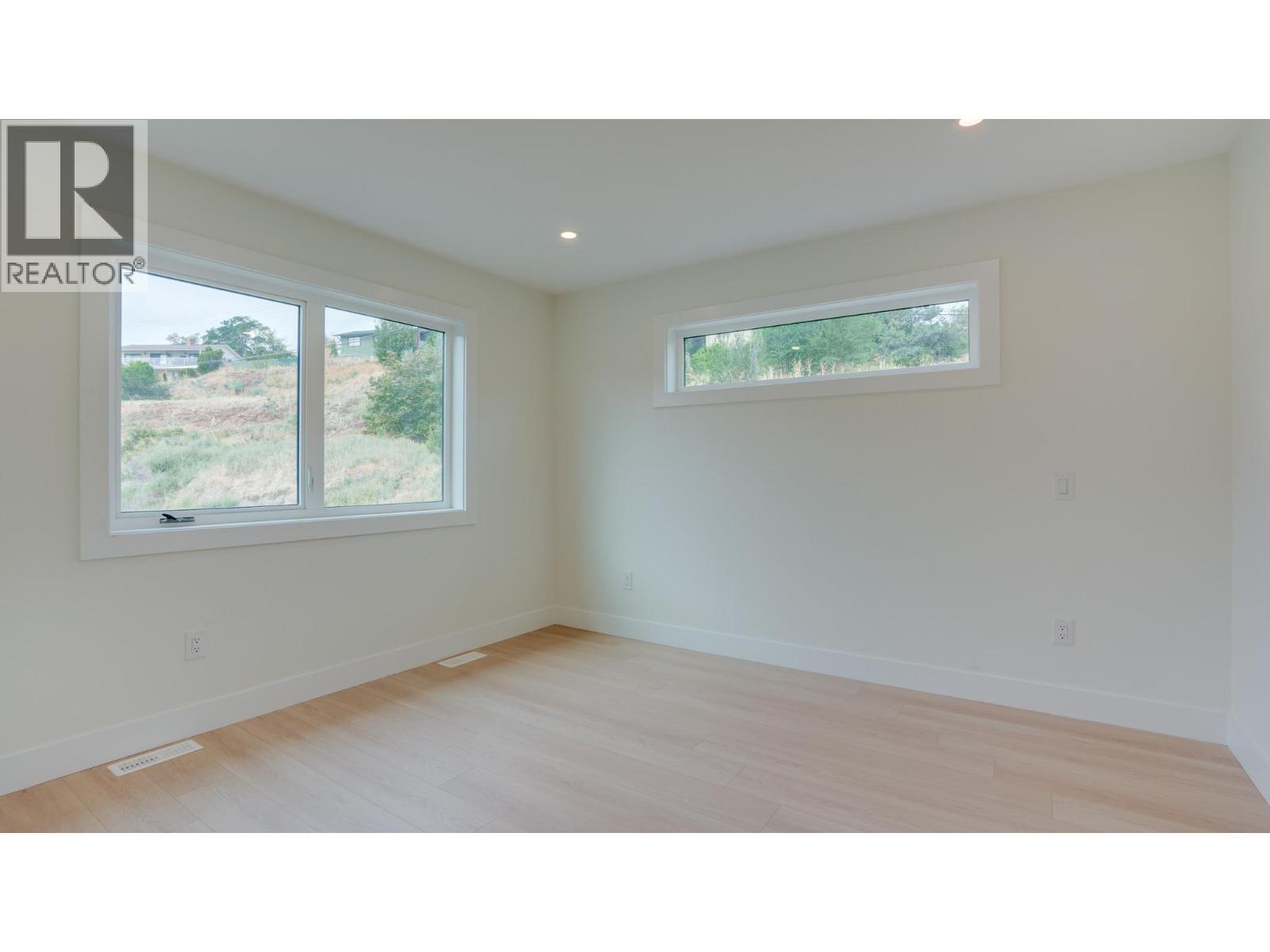 5705 Heritage Drive Unit# 6. Vernon, British Columbia