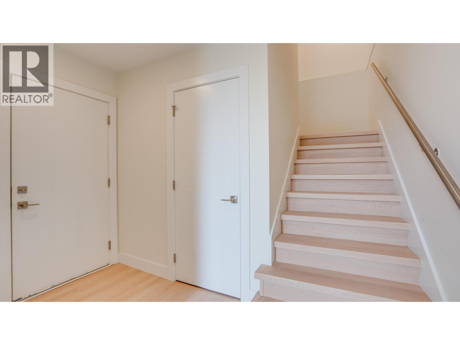 5705 Heritage Drive Unit# 6. Vernon, British Columbia