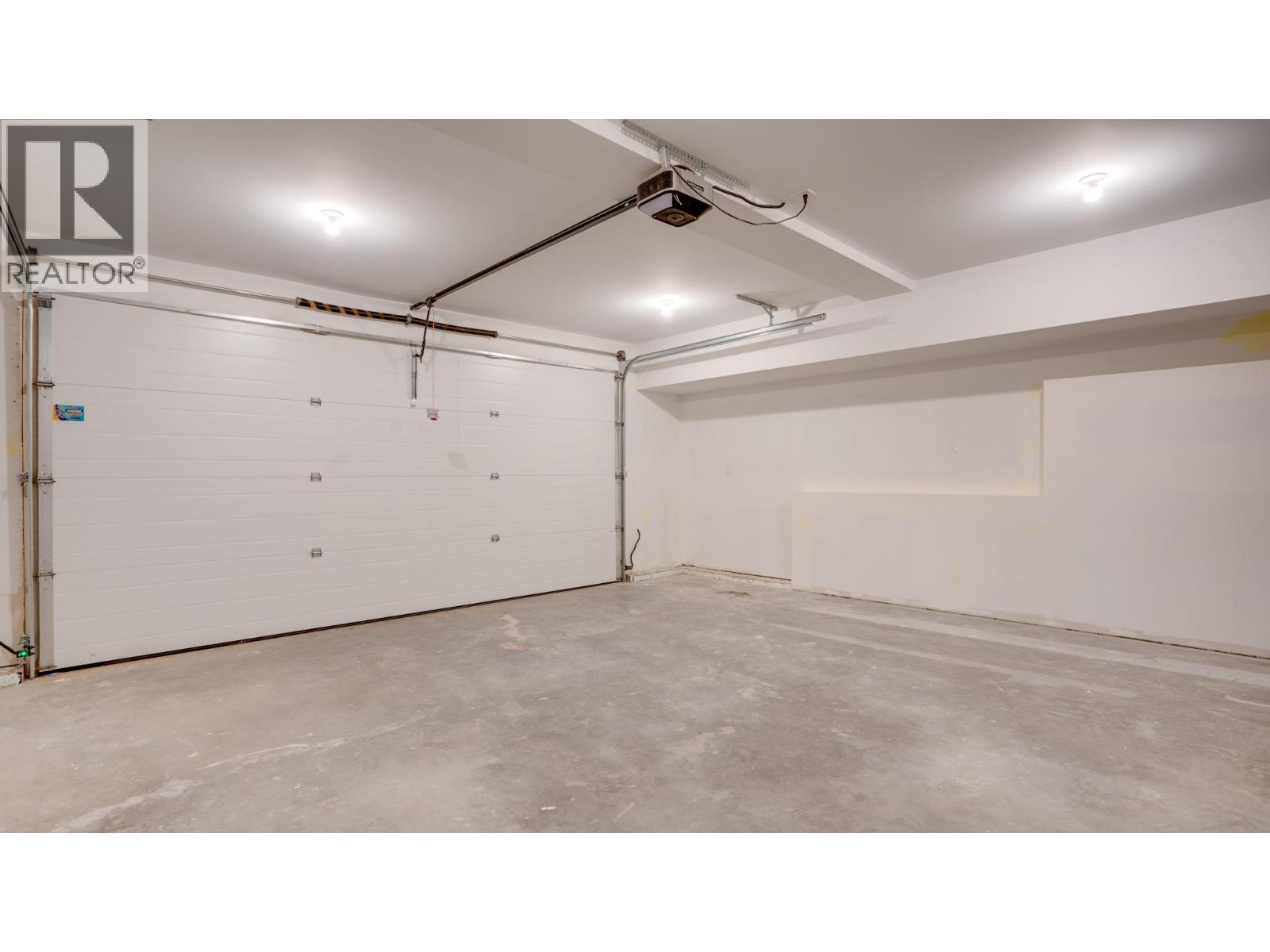 5705 Heritage Drive Unit# 6. Vernon, British Columbia