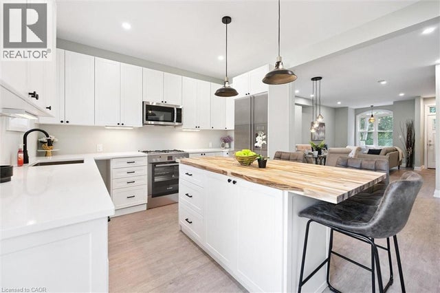 68 Spruce Street, Cambridge