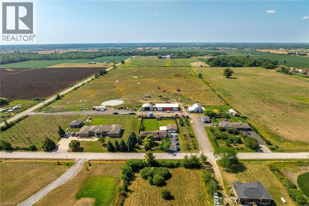 982 Highland Road E, Stoney Creek