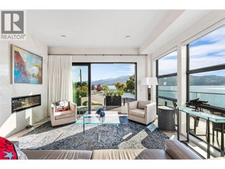 4364 Beach Avenue Unit# 1. Peachland, British Columbia