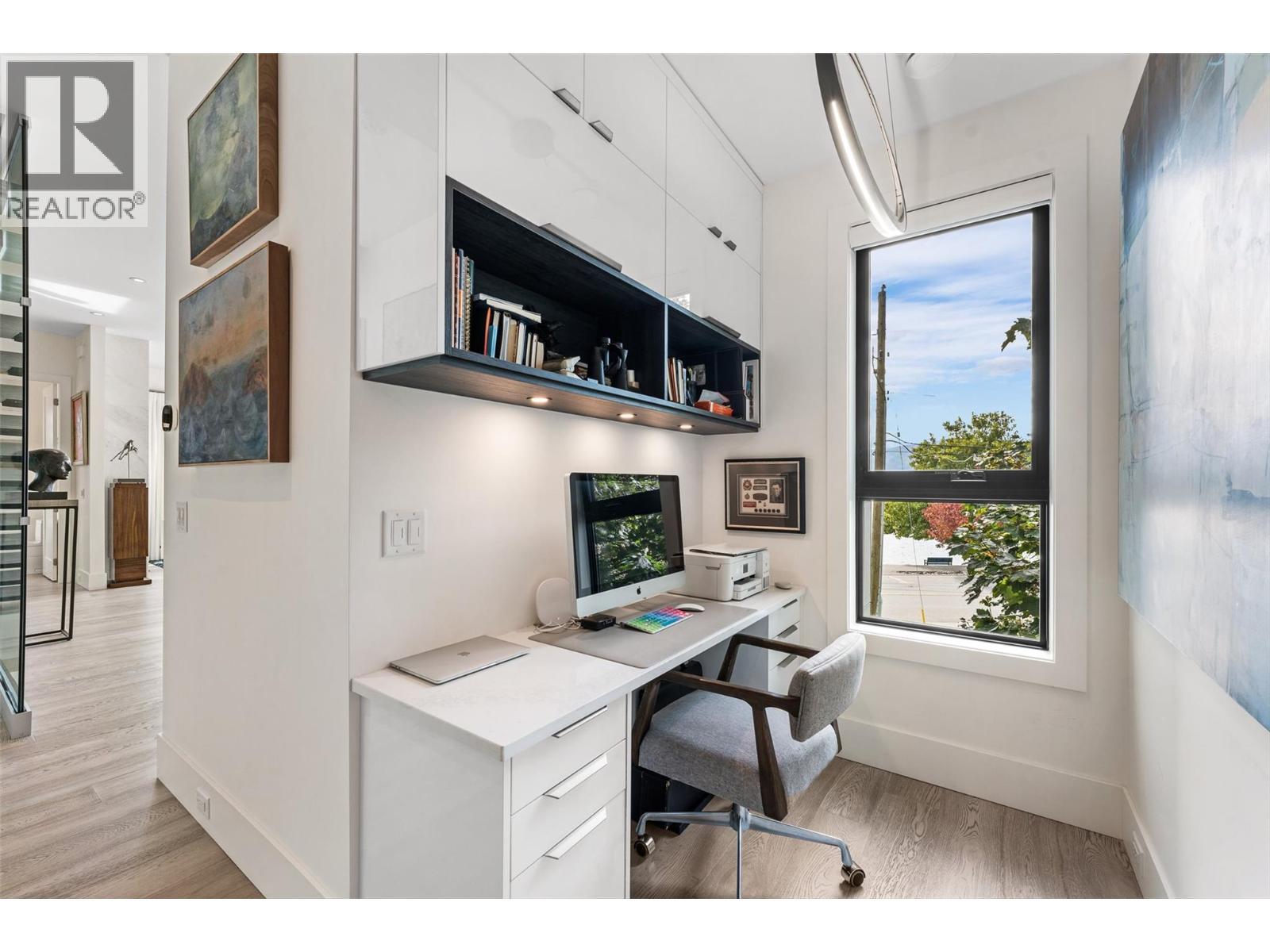 4364 Beach Avenue Unit# 1. Peachland, British Columbia