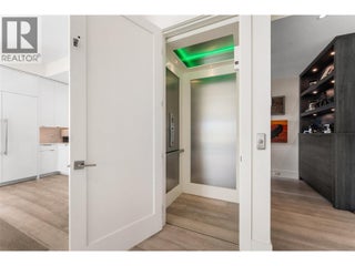 4364 Beach Avenue Unit# 1. Peachland, British Columbia