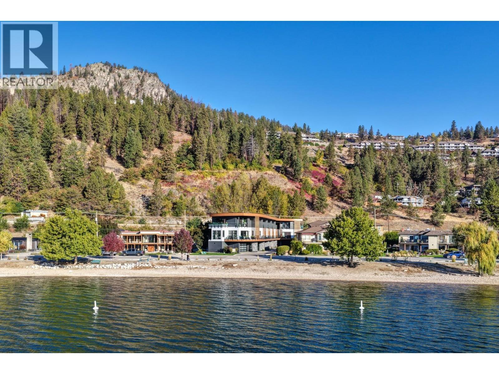 4364 Beach Avenue Unit# 1. Peachland, British Columbia