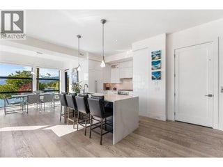 4364 Beach Avenue Unit# 1. Peachland, British Columbia