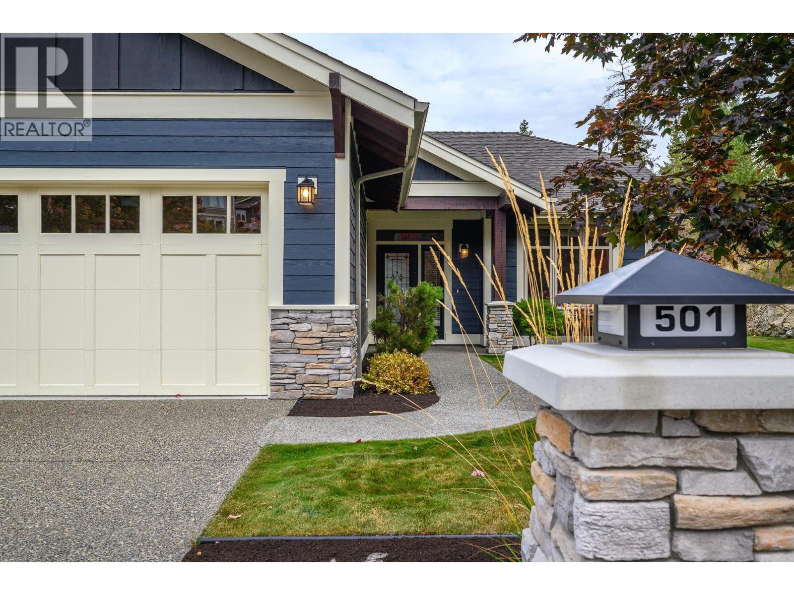 501 Longspoon Bay. Vernon, British Columbia