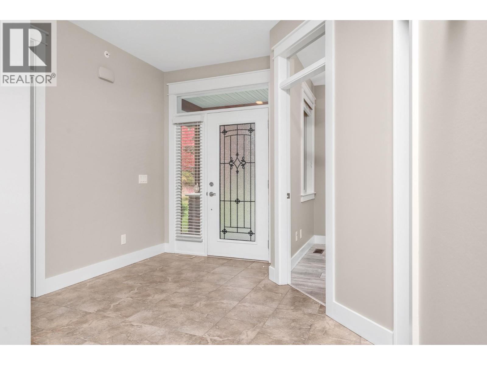 501 Longspoon Bay. Vernon, British Columbia